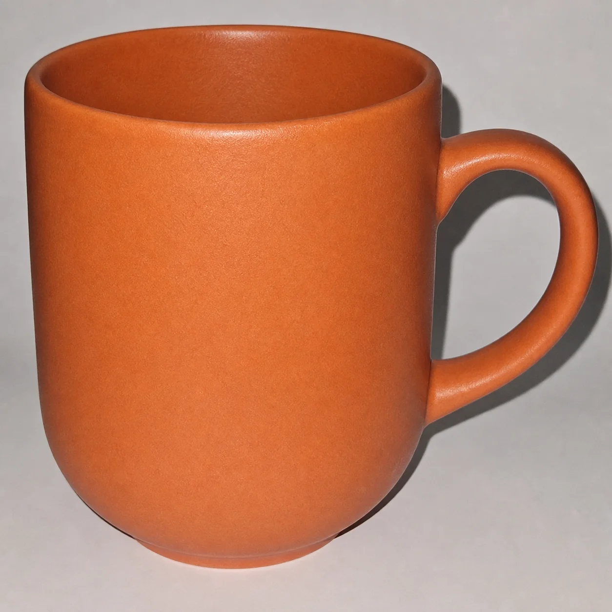 Original tightly-cropped Amazon product photo before AI extension